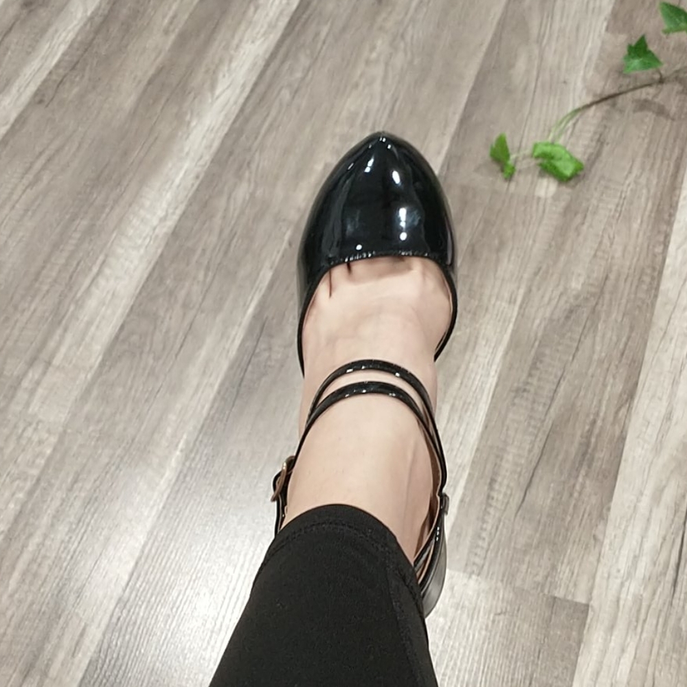 Shoes - Picture 8 of 10